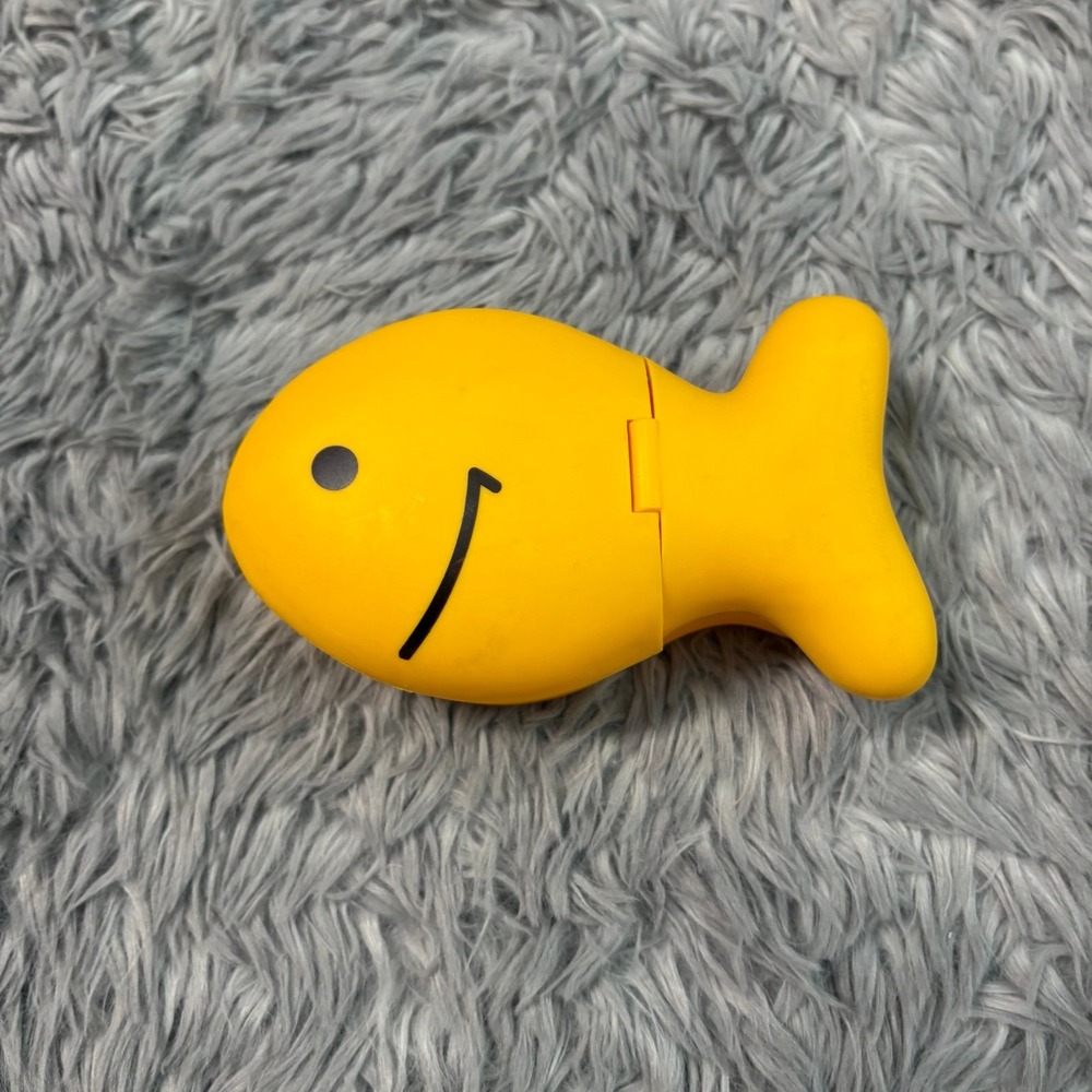 Pepperidge Farm Goldfish Vintage 1999 Golf Fish Snack Container Yellow Plastic